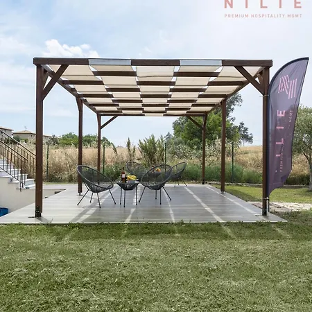 Ultima Summer Residence, Nilie Hospitality Mgmt Lägenhet